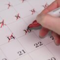 psihologia-spune-ca-persoanele-care-inca-scriu-de-mana-in-calendar,-in-loc-sa-foloseasca-telefonul,-au-aceste-trasaturi-in-comun