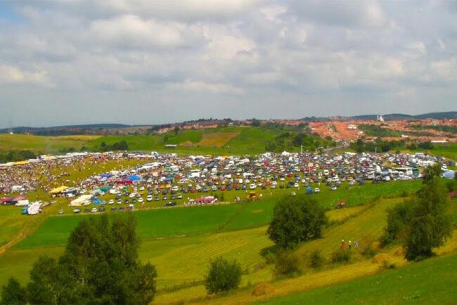 singurul-sat-din-romania-care-este-mai-mare-decat-bucurestiul.-cati-locuitori-are