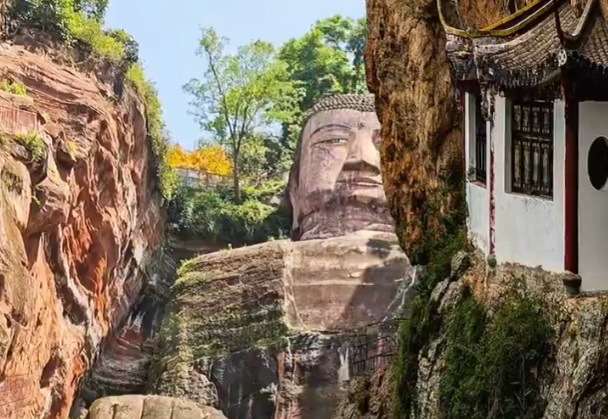 mormantul-pe-care-nimeni-nu-indrazneste-sa-l-deschida-de-peste-2000-de-ani.-ce-se-ascunde-in-interiorul-mausoleului-primului-imparat-al-chinei