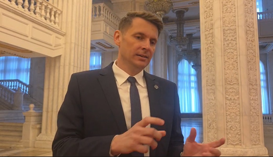 bolojan-sau-abrudean-ar-putea-sesiza-ccr-in-cazul-presedintelui