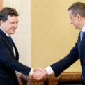 stenograme-incendiare-de-la-psd.-sorin-grindeanu-a-dat-atacul-total-la-usr-si-bolojan:-sa-si-l-ia-pe-bolojan-in-brate-si-sa-stea-stransi-uniti-in-jurul-marelui-carmaci