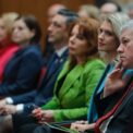se-incing-spiritele-in-sedinta-pnl.-alina-gorghiu-a-facut-apel-sa-nu-se-ajunga-la-injurii
