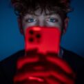 interzicerea-retelelor-sociale-pentru-copii-si-adolescenti-suna-bine,-dar-internetul-nu-se-repara-apasand-pe-un-singur-buton