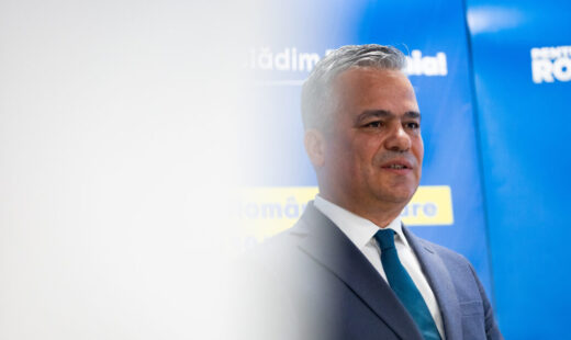 adrian-vestea-anunta-ca-prezinta-miercuri-echipa-de-ministri-si-programul-de-guvernare.-premierul-desemnat:-joi-sau-vineri-se-va-ajunge-la-vot-in-parlament