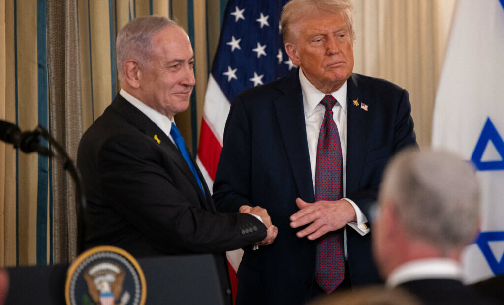 trump-il-ataca-pe-netanyahu-in-incercarea-de-a-incheia-un-acord-cu-iranul