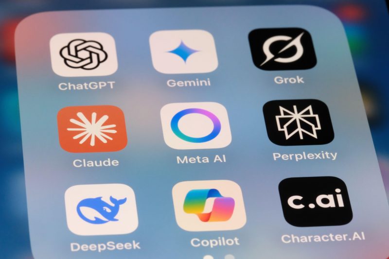 microsoft-ia-in-calcul-un-model-ai-chinezesc-pentru-copilot.-decizia-ar-putea-starni-controverse-in-sua
