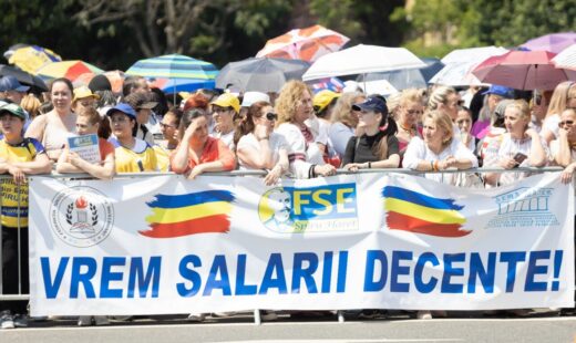 protest-masiv-in-bucuresti-al-sindicalistilor-din-educatie.-mii-de-profesori-ies-in-strada-si-ameninta-cu-blocarea-examenelor-din-aceasta-vara