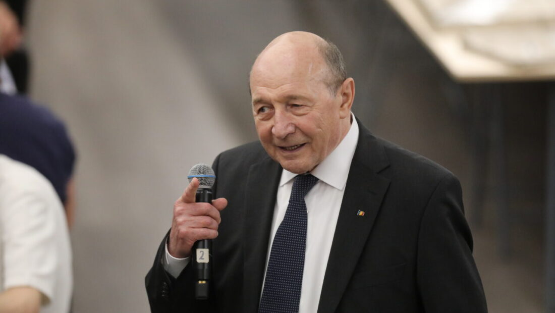 verdictul-lui-basescu-pentru-guvernul-vestea:-nu-vad-multe-optiuni.-este-clar-ca-au-nevoie-de-voturi-de-la-aur
