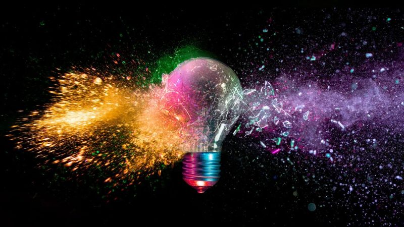 fizicienii-au-incercat-sa-taie-un-foton,-iar-rezultatul-schimba-felul-in-care-intelegem-particulele-de-lumina