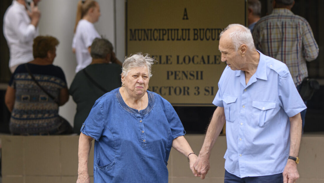 cand-intra-pensiile-in-iulie-2026.-anunt-pentru-pensionarii-care-primesc-banii-pe-card