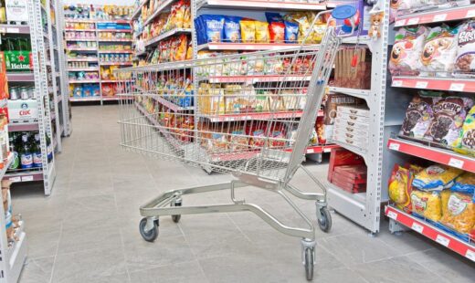 de-ce-supermarketurile-monteaza-aceste-bucle-metalice-pe-carucioare.-functia-lor-este-ingenioasa