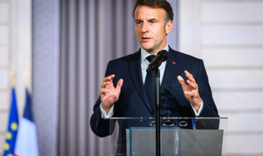 emmanuel-macron-ii-ironizeaza-pe-cei-care-vin-in-salvarea-inteligentei-artificiale,-dar-vor-sa-impoziteze-succesul