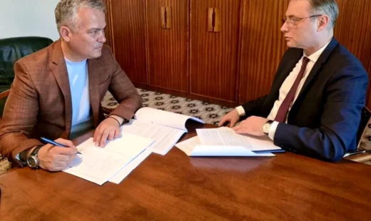 vestea-s-a-intalnit-cu-luca-niculescu,-„viitor-ministru-de-externe”