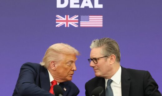 trump-afirma-ca-starmer-va-demisiona-dupa-ce-a-esuat-grav-in-gestionarea-imigratiei-si-a-politicilor-energetice