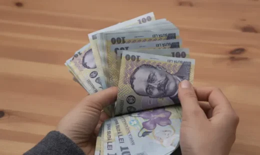 cati-romani-castiga-sub-salariul-mediu-net-de-5843-de-lei.-datele-care-arata-realitatea-din-piata-muncii