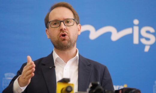 fritz:-simion-a-anuntat-ca-aur-vrea-sa-se-reconcilieze-cu-psd,-vestea-va-ajunge-premier-pupand-inelul-lui-simion
