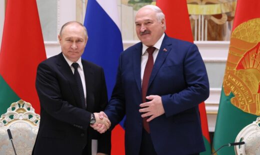 kremlin:-putin-si-lukasenko-vor-discuta-ultimatumul-transmis-de-zelenski-bielorusiei
