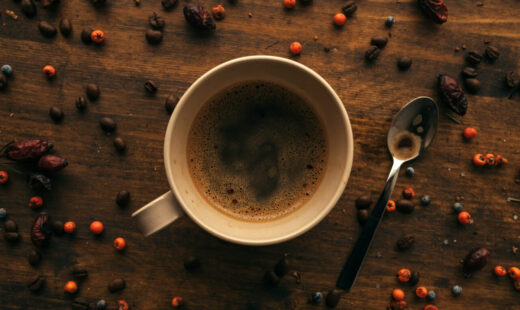de-ce-sa-amesteci-cafeaua-cu-piper-negru,-potrivit-expertilor