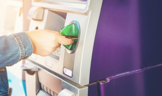 cati-bani-ai-putea-sa-scoti-de-la-bancomatele-din-romania-pe-viitor:-schimbare-majora-la-atm-uri