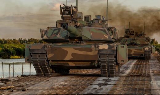 cat-incaseaza-lunar-un-comandant-de-tanc-din-armata-romana.-conditiile-pentru-ocuparea-postului