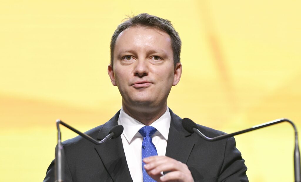 cine-este-siegfried-muresan,-propunere-pnlusrudmr-pentru-sefia-guvernului.-eurodeputat-cu-experienta-la-bruxelles
