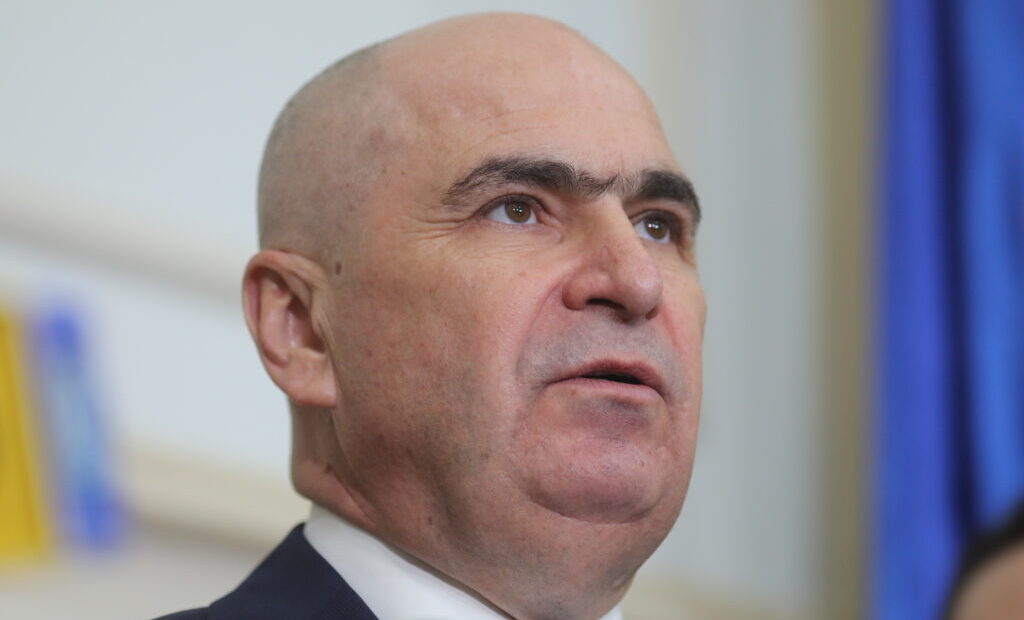 bolojan-spune-ca-siegfried-muresan-nu-a-fost-agreat-la-palatul-cotroceni:-nu-am-promis-un-cec-in-alb-pentru-grindeanu