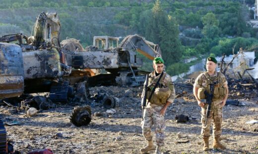 israel-si-liban-au-semnat-un-acord-care-prevede-retragerea-trupelor-israeliene-din-doua-zone-din-sudul-libanului