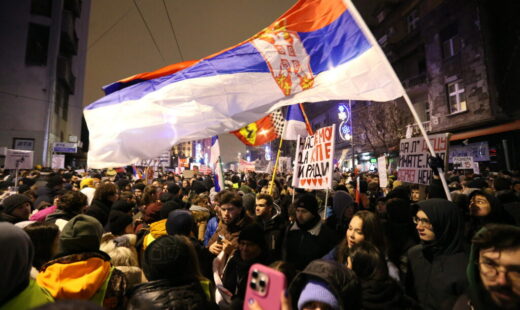 protestele-continua-in-serbia-dupa-ce-presedintele-vucic-a-anuntat-ca-isi-va-da-demisia