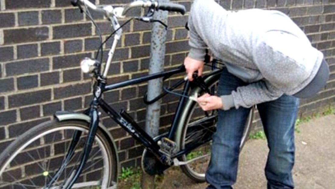 a-furat-bicicleta-victimei,-crezand-ca-aceasta-i-a-furat-telefonul!-de-la-ce-a-inceput-conflictul