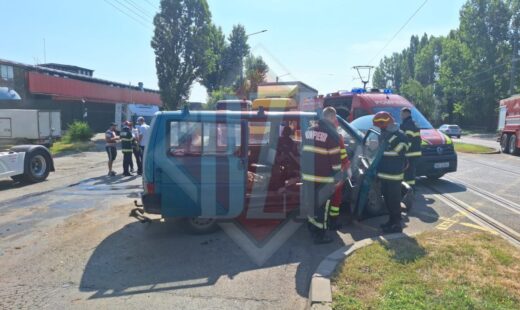 accident-grav-in-baza-3.-doua-persoane-au-fost-ranite-dupa-impactul-dintre-un-bmw-si-o-autoutilitara-–-update