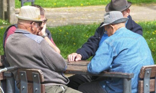 calculatorul-care-iti-arata-exact-anul-in-care-iesi-la-pensie-in-functie-de-varsta.-e-cea-mai-simpla-varianta