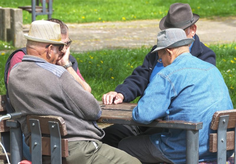 calculatorul-care-iti-arata-exact-anul-in-care-iesi-la-pensie-in-functie-de-varsta.-e-cea-mai-simpla-varianta