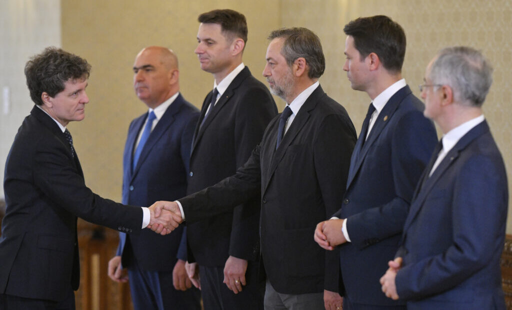 bolojan:-nicusor-dan-a-respins-propunerea-ca-siegfried-muresan-sa-fie-premier