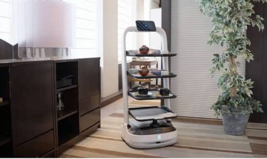 hotelul-fara-oameni-devine-realitate.-china-pregateste-cazarea-unde-robotii-fac-totul,-de-la-check-in-la-curatenie