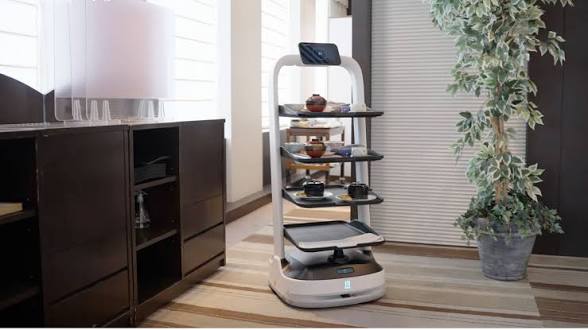 hotelul-fara-oameni-devine-realitate.-china-pregateste-cazarea-unde-robotii-fac-totul,-de-la-check-in-la-curatenie
