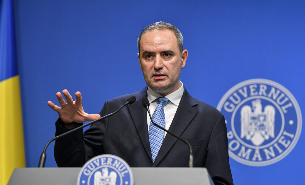 g4media:-alexandru-nazare,-luat-in-calcul-ca-posibil-premier-independent-intr-un-guvern-de-armistitiu