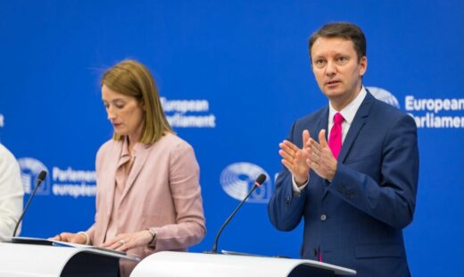 ironia-lui-siegfried-muresan-dupa-ce-psd-a-anuntat-ca-va-reclama-pnl-la-bruxelles:-este-partidul-condus-de-premierul-oug-13