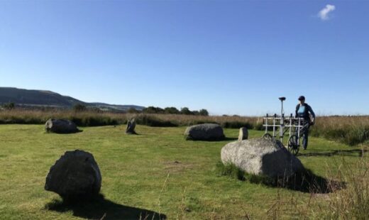un-nou-stonehenge-ar-putea-fi-ascuns-sub-turba-in-scotia:-cercul-preistoric-descoperit-pe-insula-arran