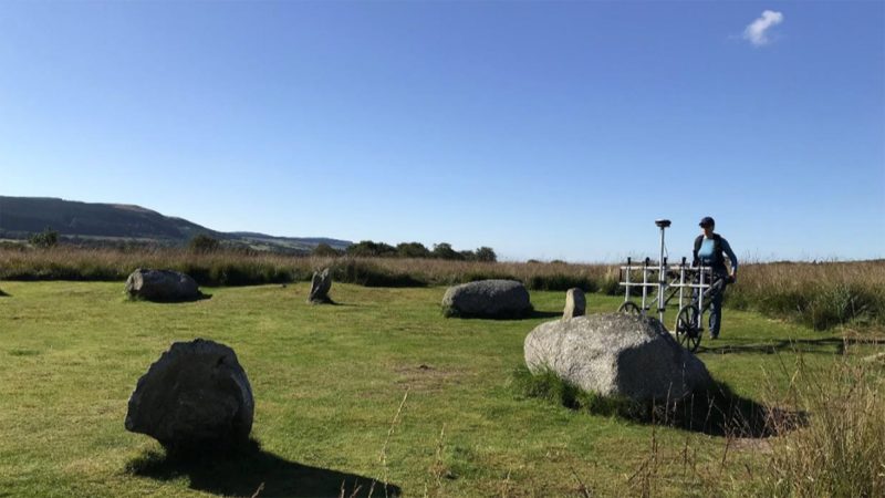 un-nou-stonehenge-ar-putea-fi-ascuns-sub-turba-in-scotia:-cercul-preistoric-descoperit-pe-insula-arran