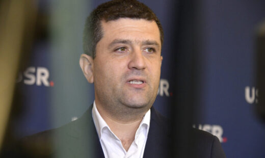 daca-iti-pasa-de-romania,-nu-te-apuci-sa-faci-o-rana-si-mai-mare:-miruta,-despre-procesul-de-suspendare-a-presedintelui-demarat-de-aur