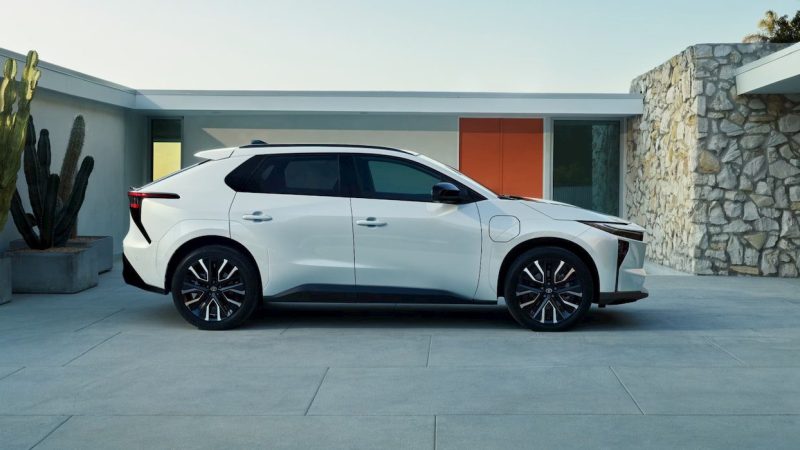 toyota-recheama-aproape-21000-de-electrice,-inclusiv-lexus-si-subaru.-defectiunea-care-poate-taia-puterea-masinii