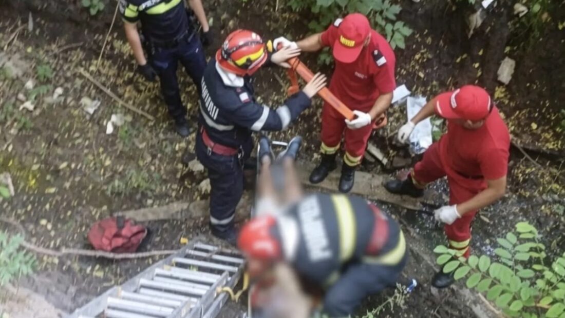 o-persoana-a-cazut-intr-o-rapa,-in-localitatea-muncelu-de-sus.-pompierii-au-intervenit