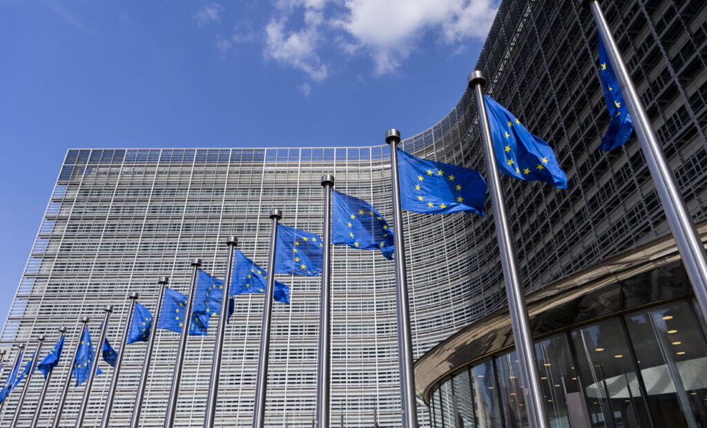 comisia-europeana-pregateste-reforme-ale-procesului-de-extindere-a-ue-inaintea-summitului-din-octombrie
