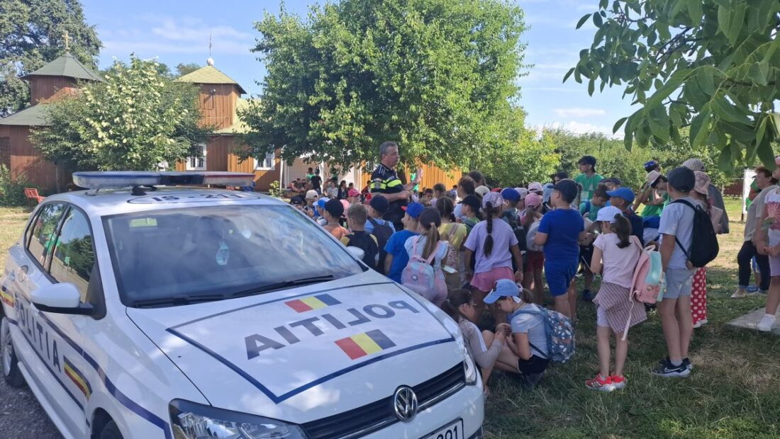 actiune-de-amploare-in-iasi!-sute-de-elevi-au-invatat-cum-sa-evite-capcanele-drogurilor-si-ale-internetului