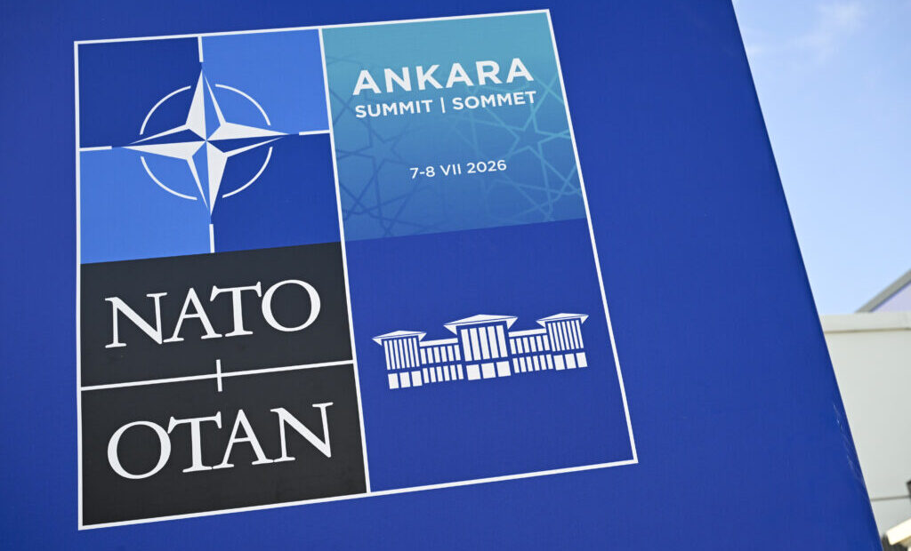 summitul-nato-de-la-ankara-incepe-sub-amenintarea-unei-noi-rupturi-cu-sua.-trump-pune-din-nou-presiune-pe-aliati