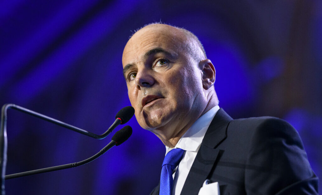 rares-bogdan-critica-masurile-fiscale-adoptate-de-bolojan:-ai-promis-reforma-statului,-dar-modelul-aplicat-e-o-reteta-toxica