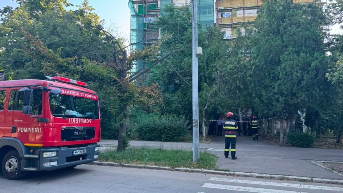 tragedie-la-galati.-angajatul-unei-firme-de-mentenanta-a-murit-dupa-ce-s-a-prabusit-in-gol-cu-liftul