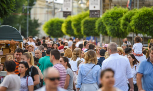 se-schimba-legislatia-imigrarilor-din-august-2026.-cum-vor-putea-firmele-sa-aduca-muncitori-din-afara-ue