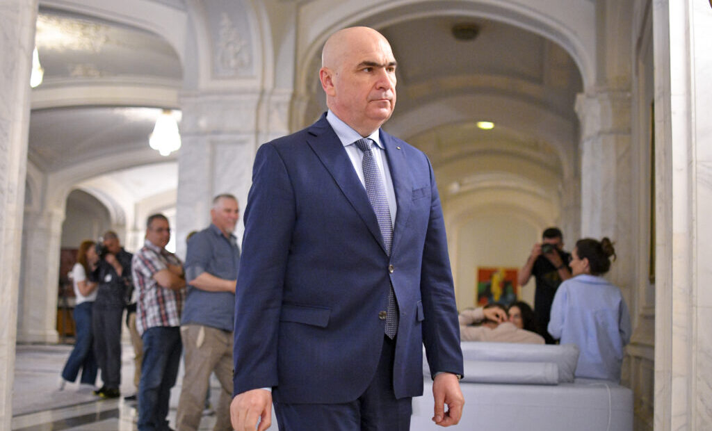 tribunalul-bucuresti-da-dreptate-contestatarilor-lui-ilie-bolojan-si-suspenda-hotararile-congresului-extraordinar-al-pnl