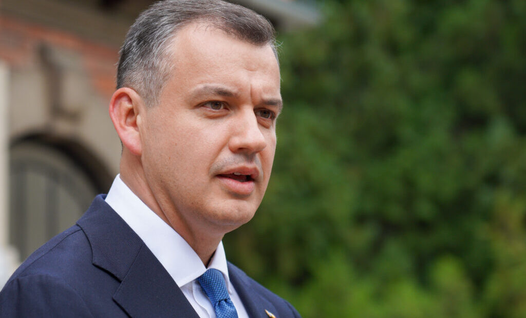 eugen-tomac,-apel-la-responsabilitate-in-plina-criza-politica:-sa-renuntam-la-discursul-politic-tensionat-si-sa-venim-cu-solutii-pragmatice